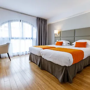 Riviera Otel