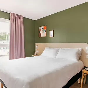 premiere-classe-geneve-prevessin.hotels-rhonealpes.com/