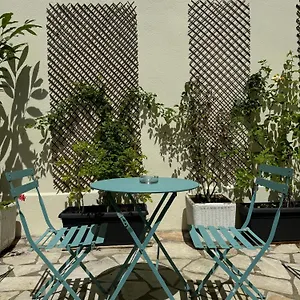 Hipotel Lilas Gambetta 3*, Paris França