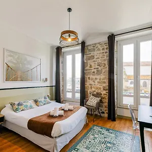 Cote Basque 2*, Baiona França
