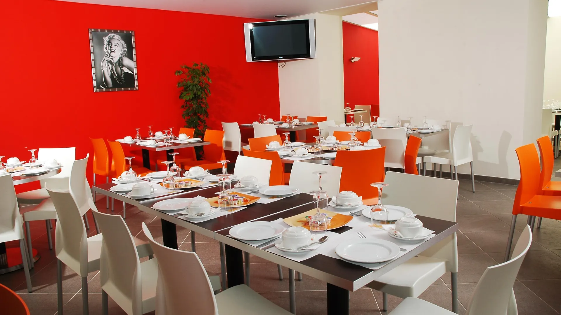Hotel Khla Ницца 3*,