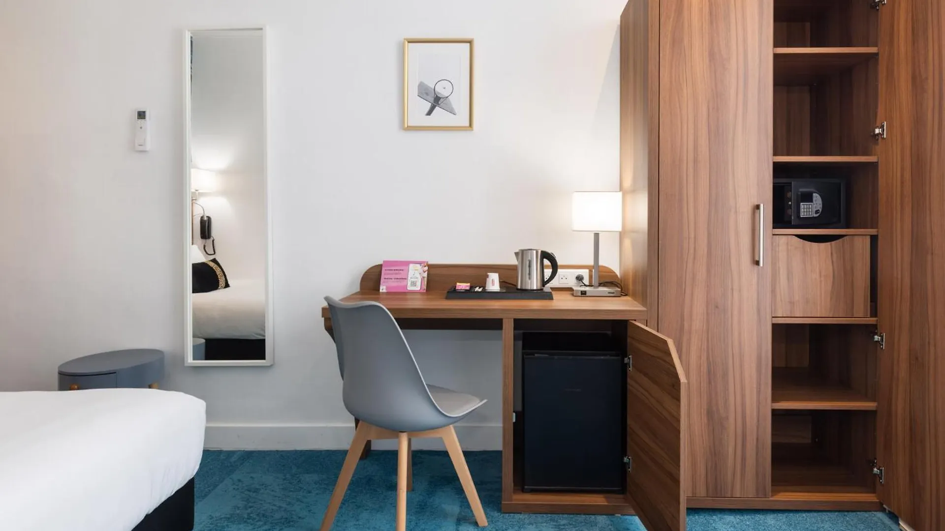 Hotel Khla Ницца 3*,